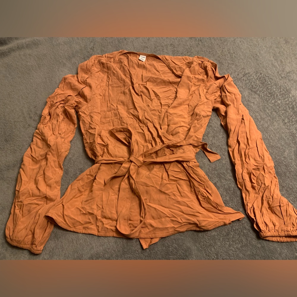Old navy wrap about tie top